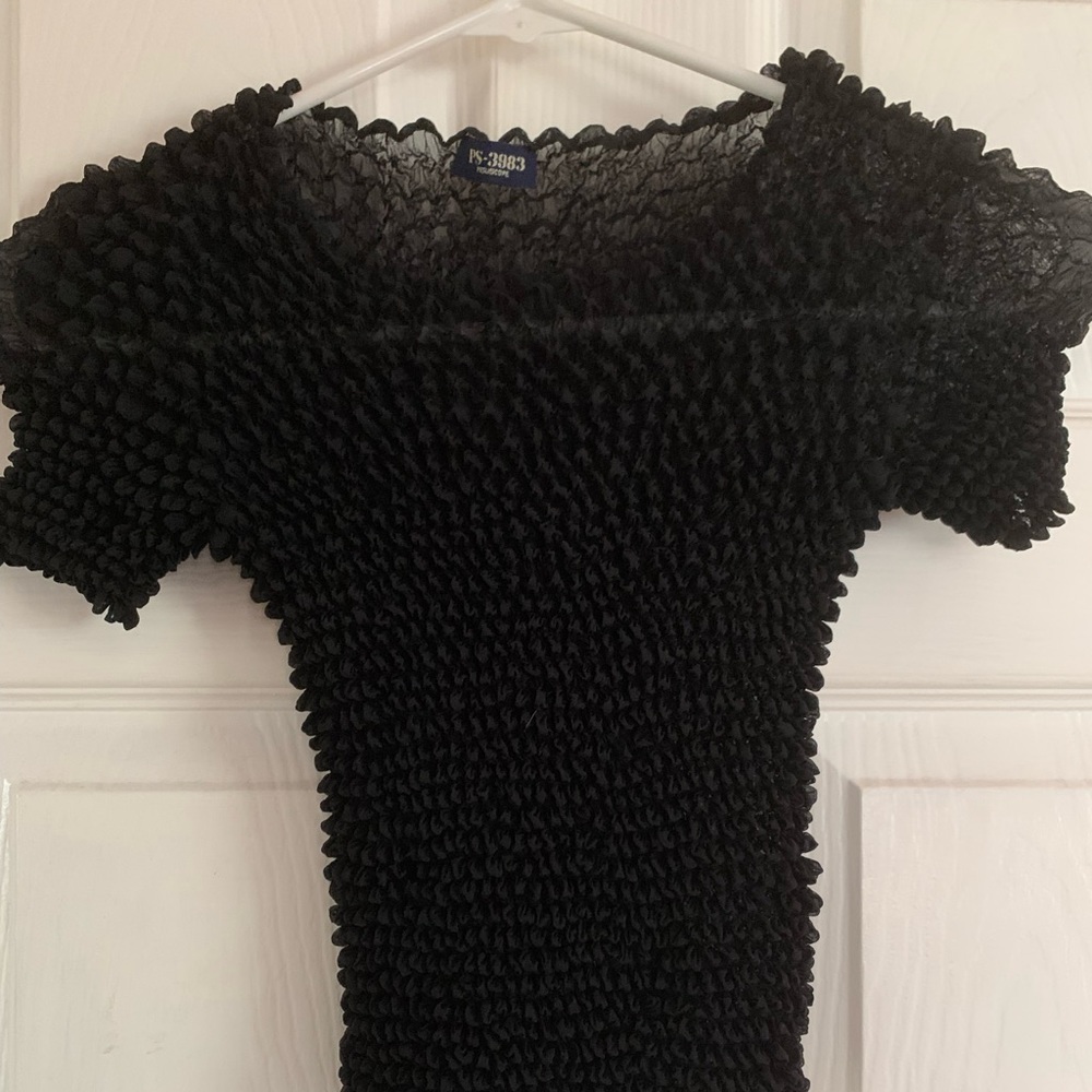 Classic black scrunch top